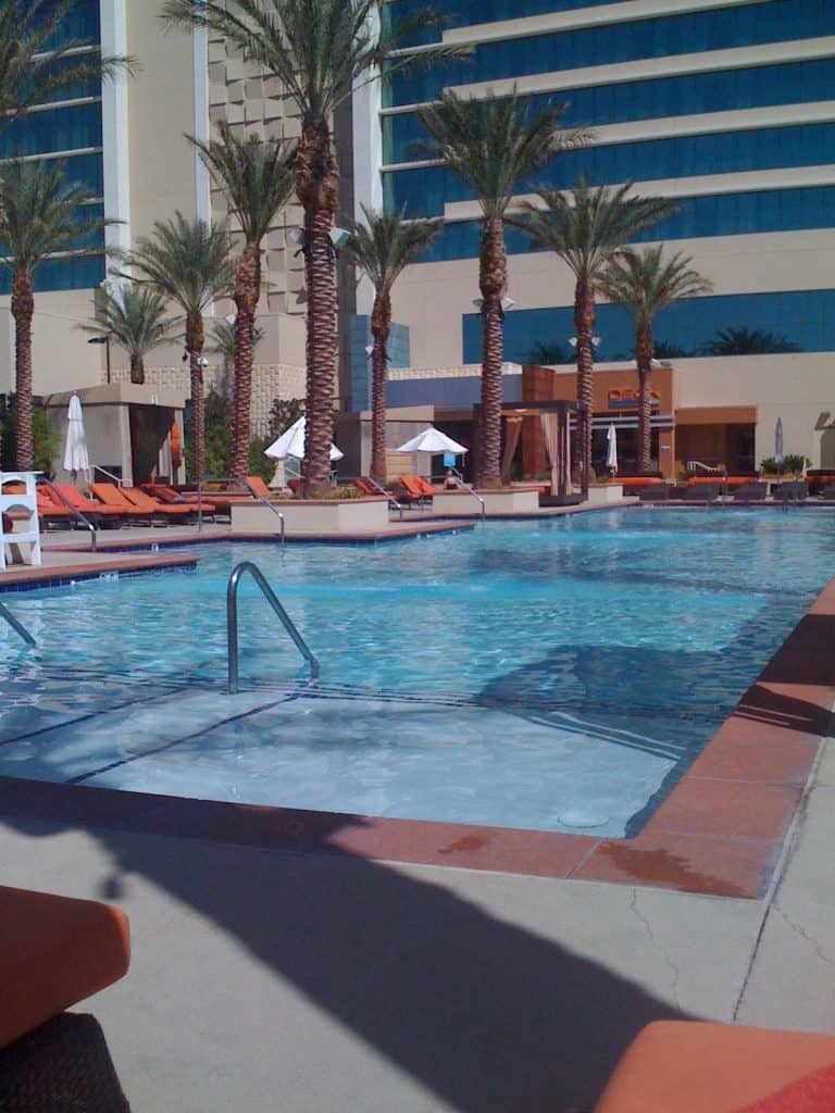 Alianta Hotel Casino Spa swimming pool