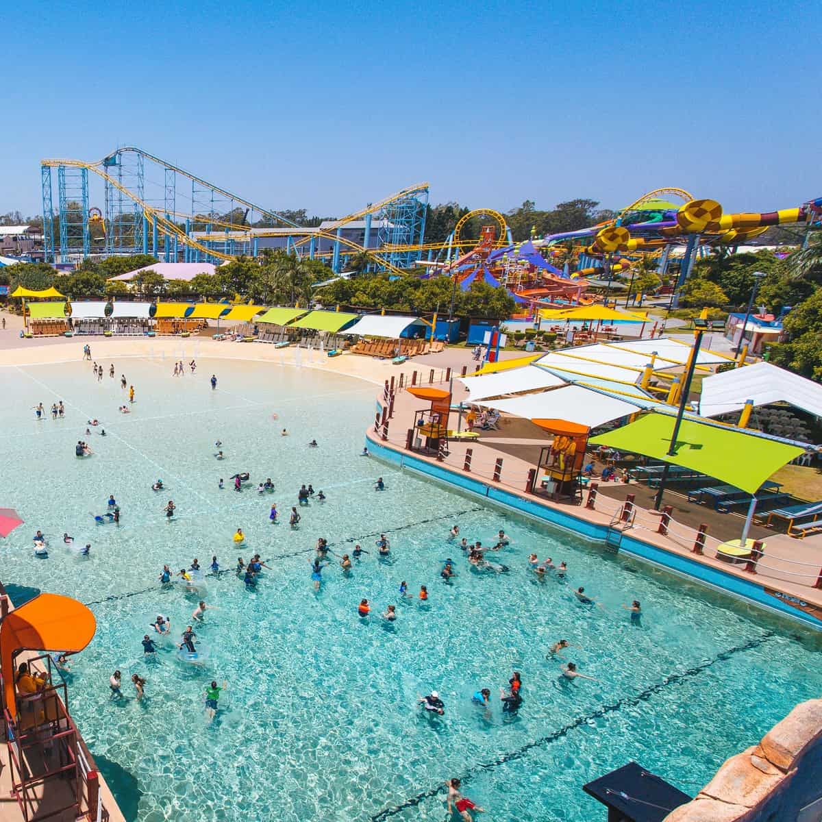 DREAMWORLD & WHITEWATER WORLD