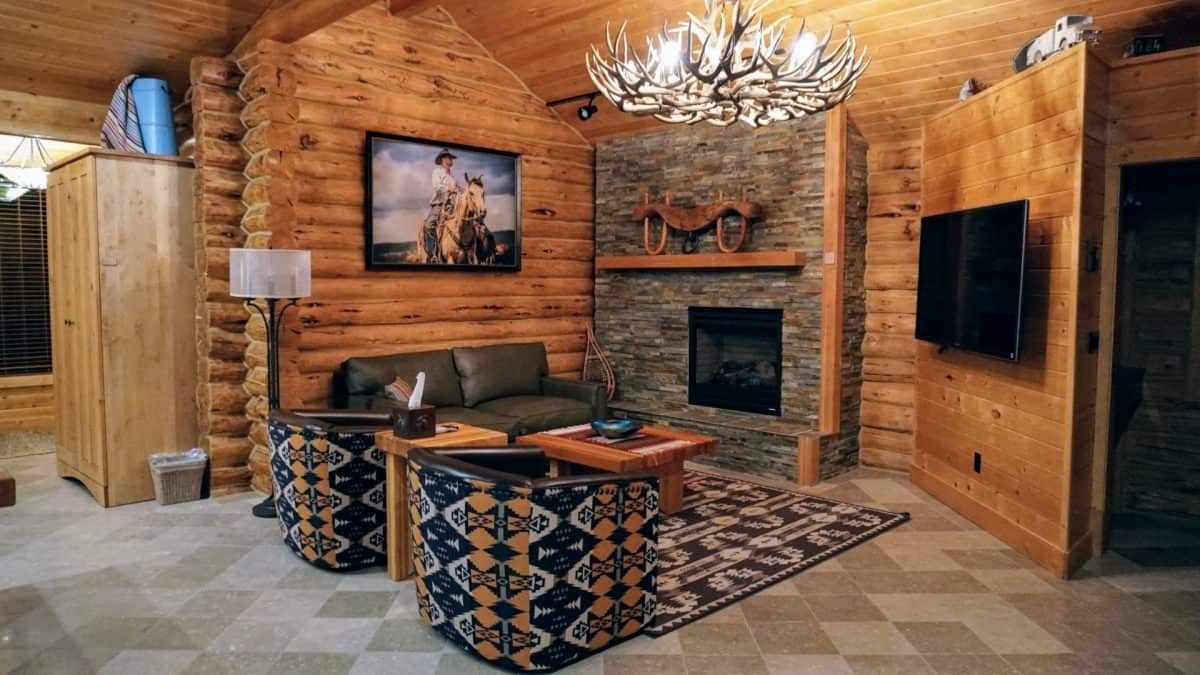 Living room at Silvies Valley Ranch